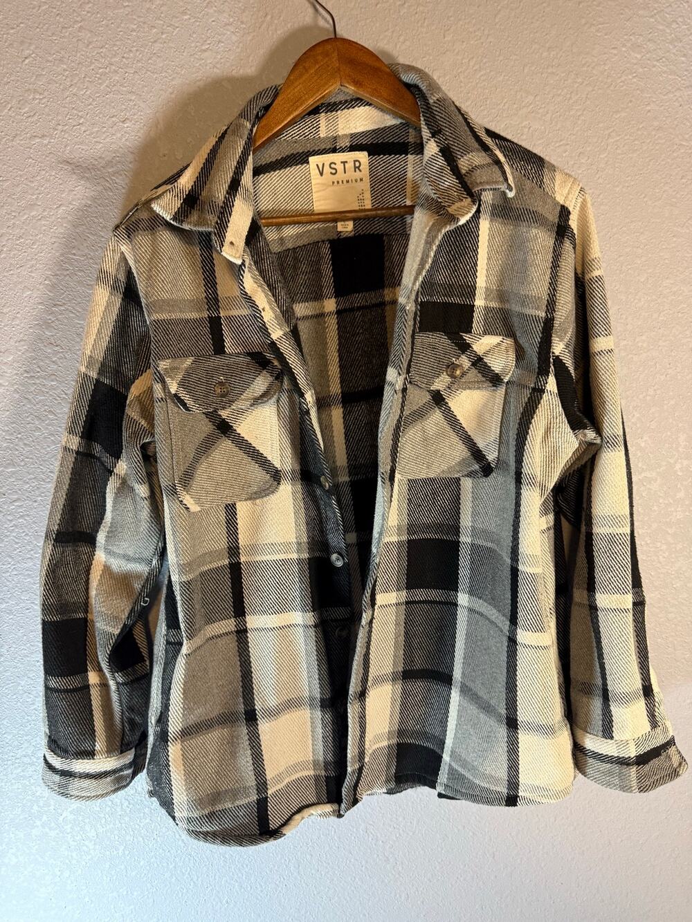 VSTR Premium Large Black Gray Plaid Button Front Overshirt